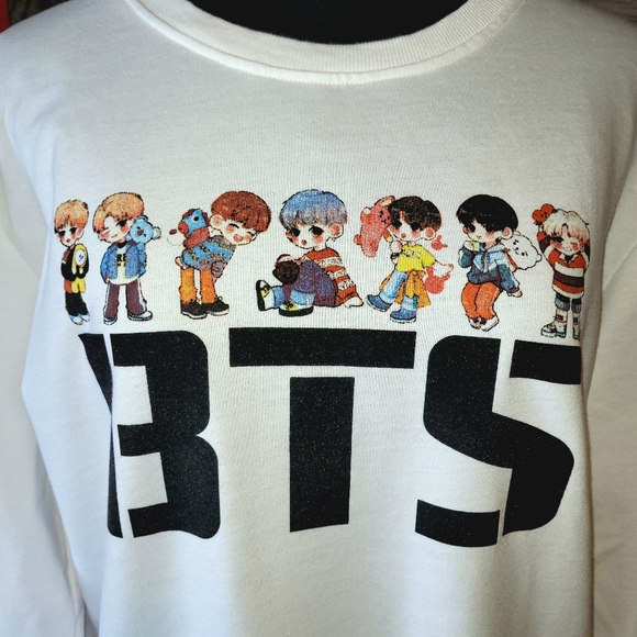 BTS Sweatshirt 💥 Ladies Large - Picture 9 of 9